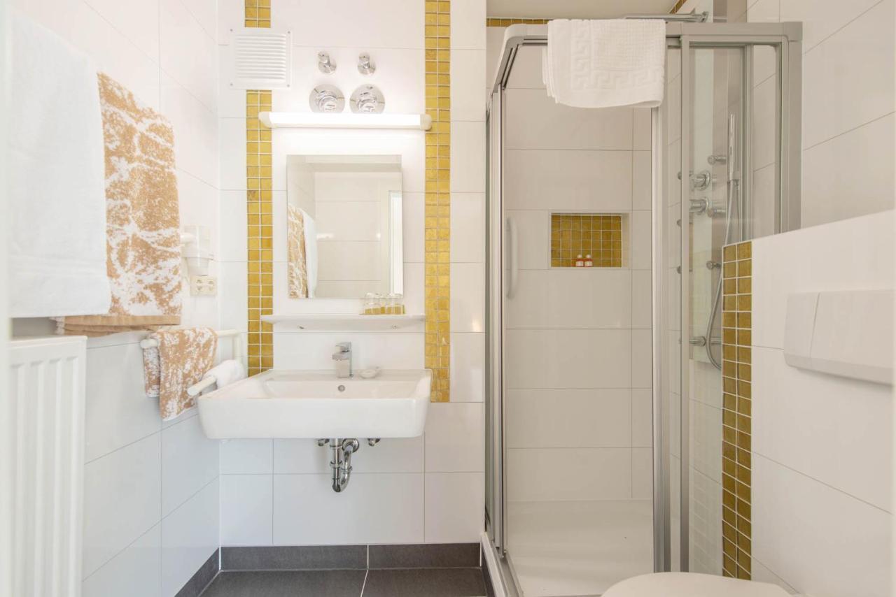 Hotel Garni Lichtquelle Bad Füssing Екстериор снимка