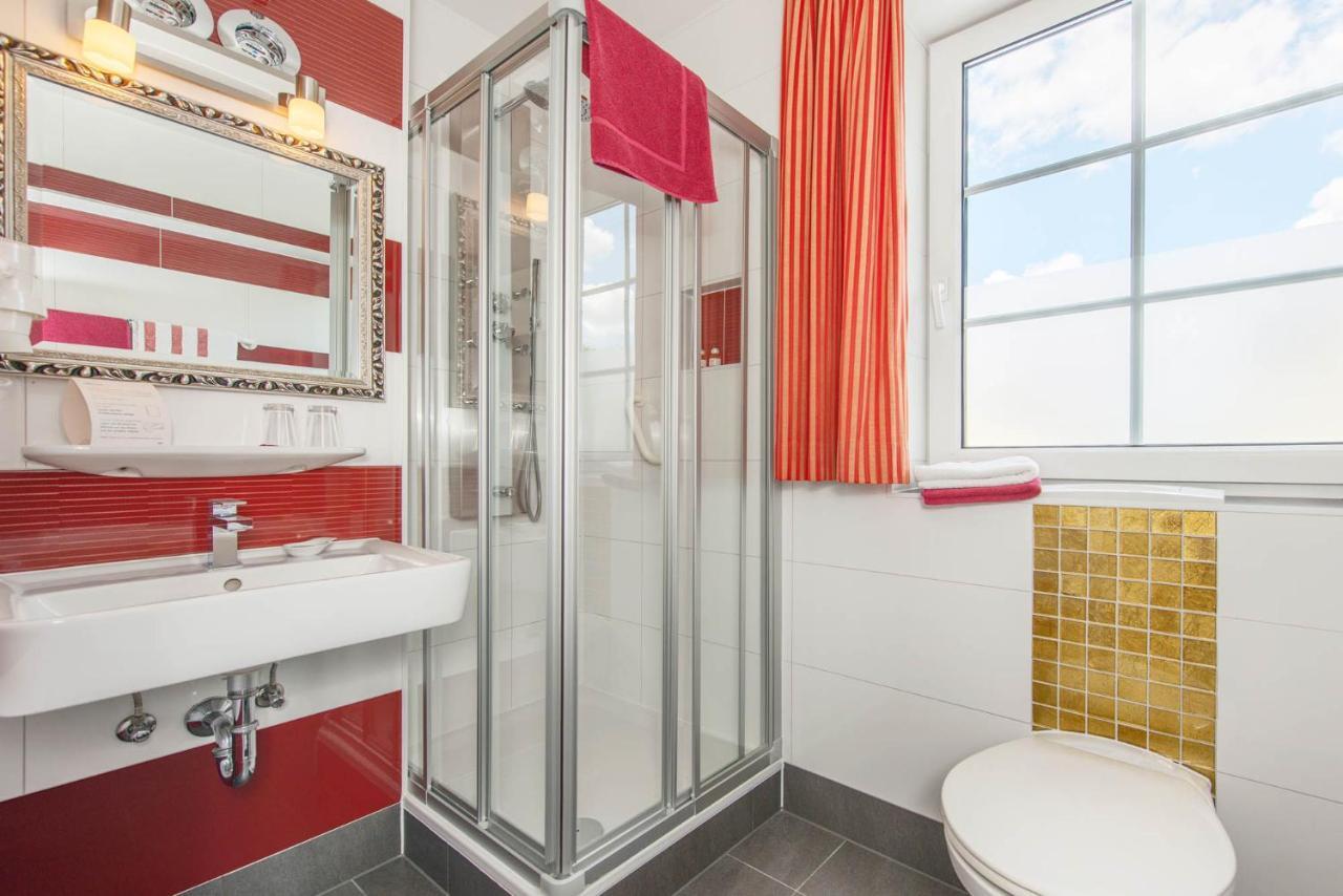 Hotel Garni Lichtquelle Bad Füssing Екстериор снимка